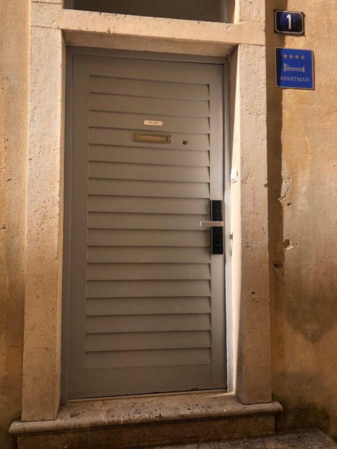 Touched Vip * Zadar